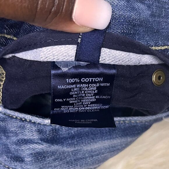 Express distressed studded red thread frayed hem shorts sz 2 - Picture 3 of 8